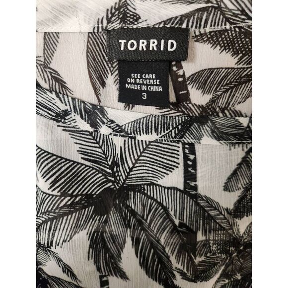 Torrid 3x Palm Tree Chiffon Tank - Picture 4 of 7
